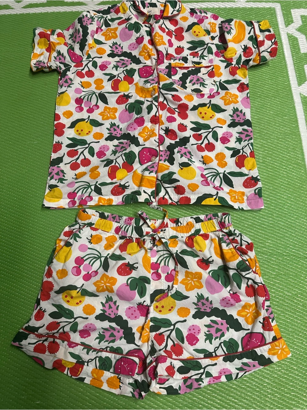 Printfresh White Multicolor Fruit & Floral Short Pajama Set